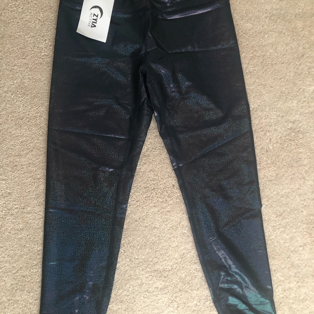 Zyia Active Shimmering Black Leggings